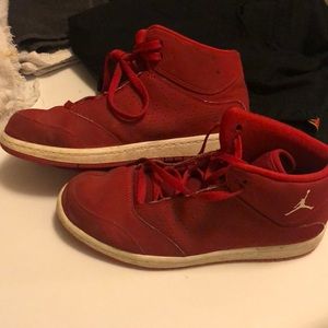Boy Jordan’s red